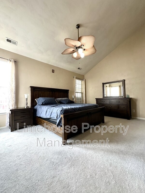 Building Photo - 1116 Fern Ln