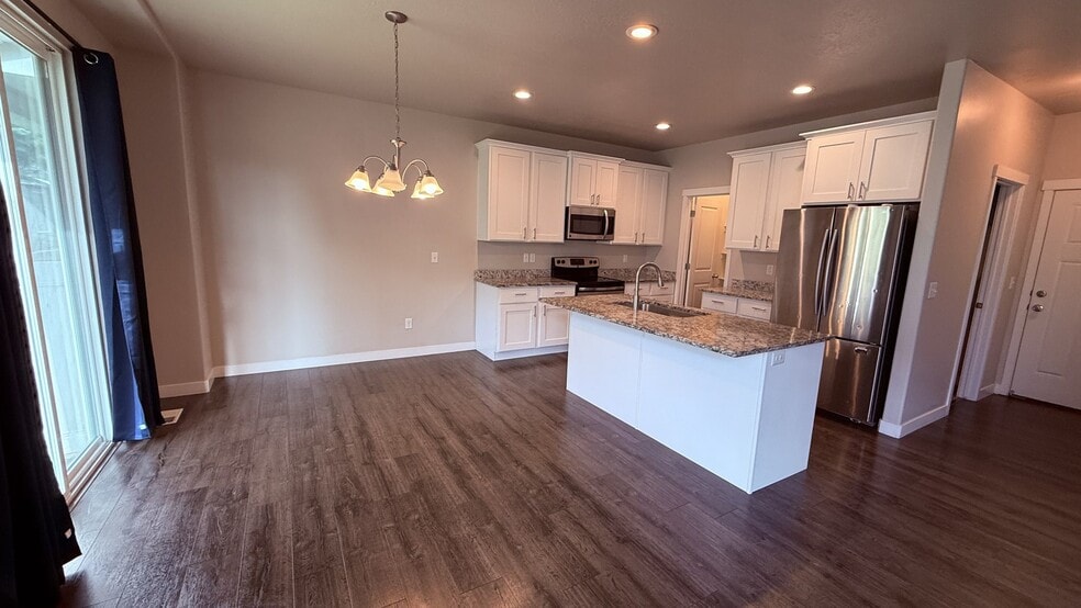 Building Photo - 298 Cordoba Dr