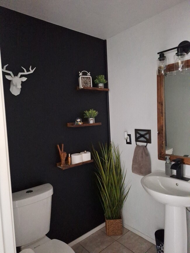 Building Photo - 7701 Donald Nelson Ave