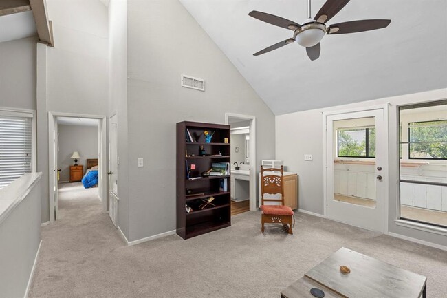 Building Photo - 13 Casa Verde St