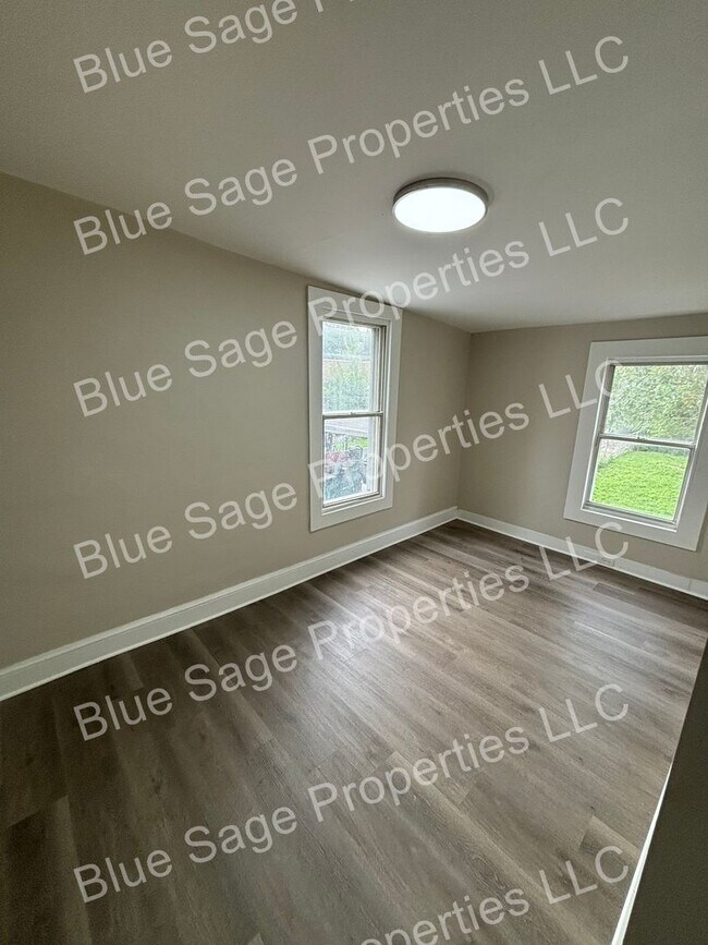 Building Photo - 126 Beech St