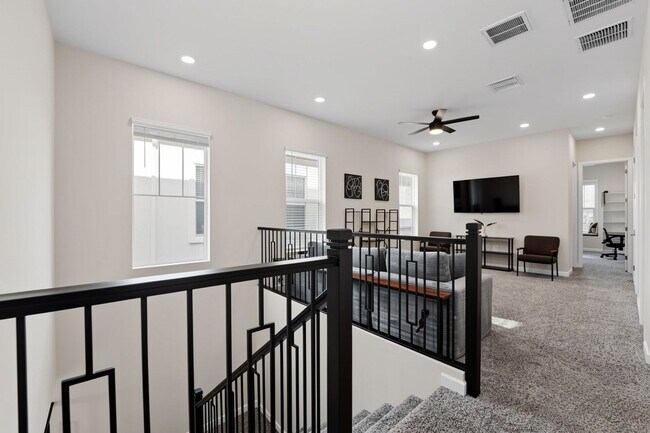 Building Photo - Professionally Designed, Fully Furnished townhome on one of Arabella’s Premium Lots | Scottsdale’...