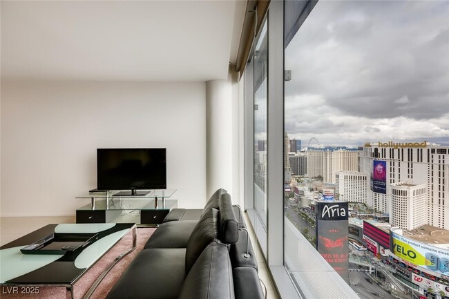 Building Photo - 3722 S Las Vegas Blvd