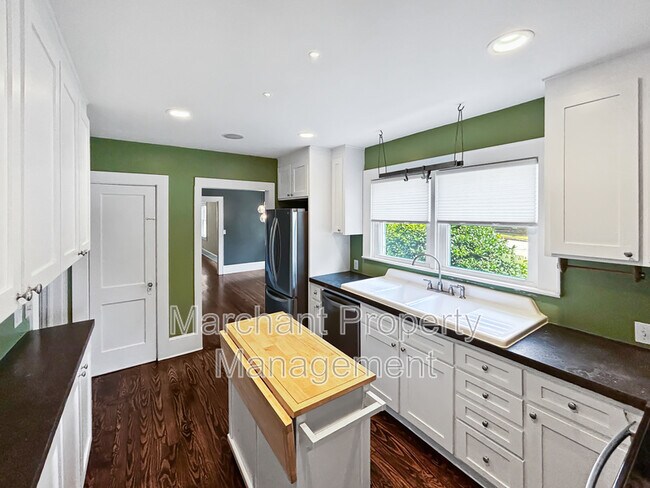 Building Photo - 312 Briarcliff Dr