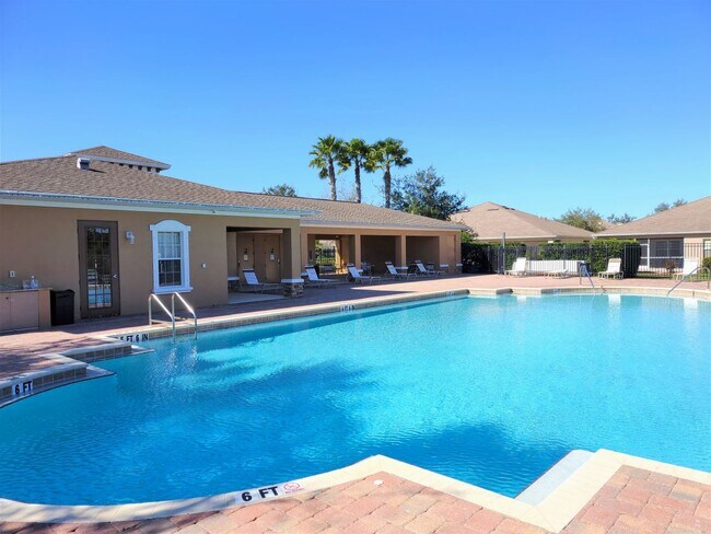 Building Photo - Annual Rental - Lovely 3 Bedroom 2 Bathroo...