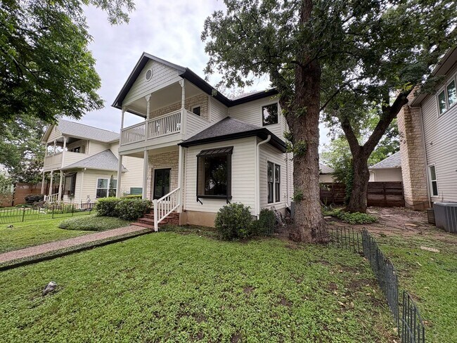 Building Photo - Gorgeous home in Rosedale - Available now!