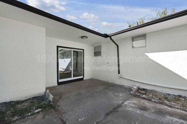 Building Photo - 1815 Woodcrest Rd