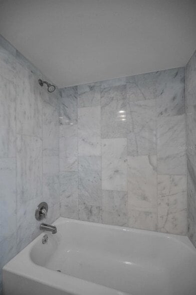 Building Photo - 1502 Cottonwood Terrace