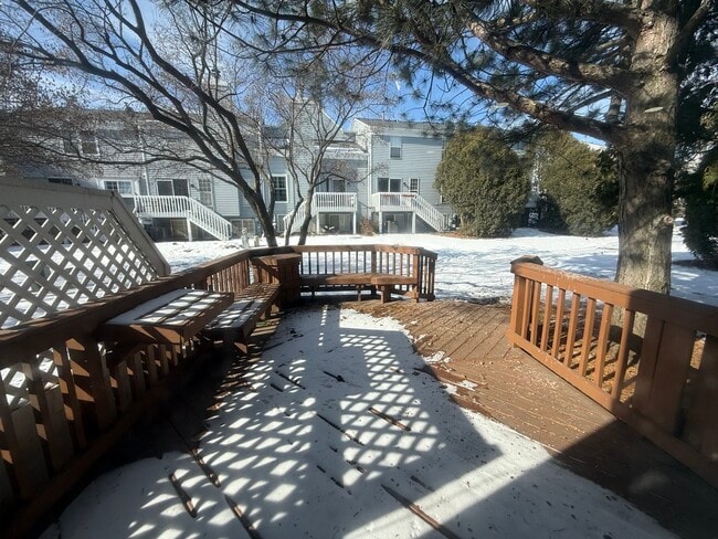 Building Photo - 210 Shadybrook Ln