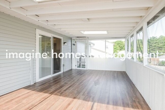 Building Photo - 7881 Driftwood Drive