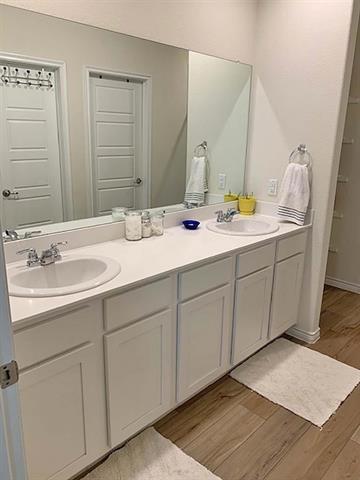 Building Photo - 4016 Spur Trail Dr