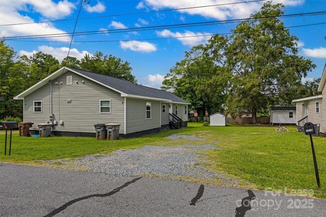 Building Photo - 1204 Bel Aire Ave