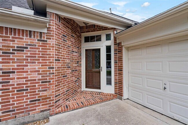 Building Photo - 21506 Willow Glade Dr