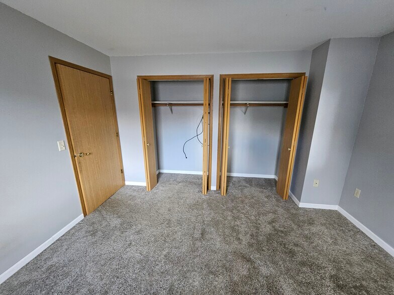 Bedroom #2 - 956 Roseland Dr