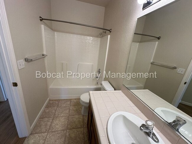 Building Photo - 1371 Chichester Dr