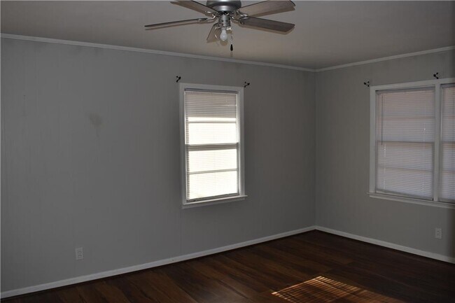 Building Photo - 1703 Kitchens Rd