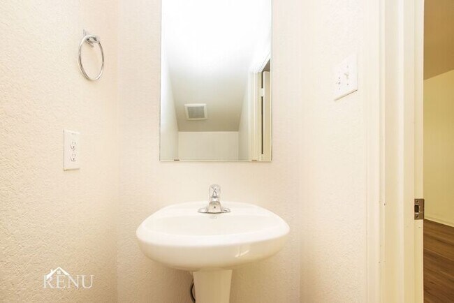 Building Photo - Coming Soon!