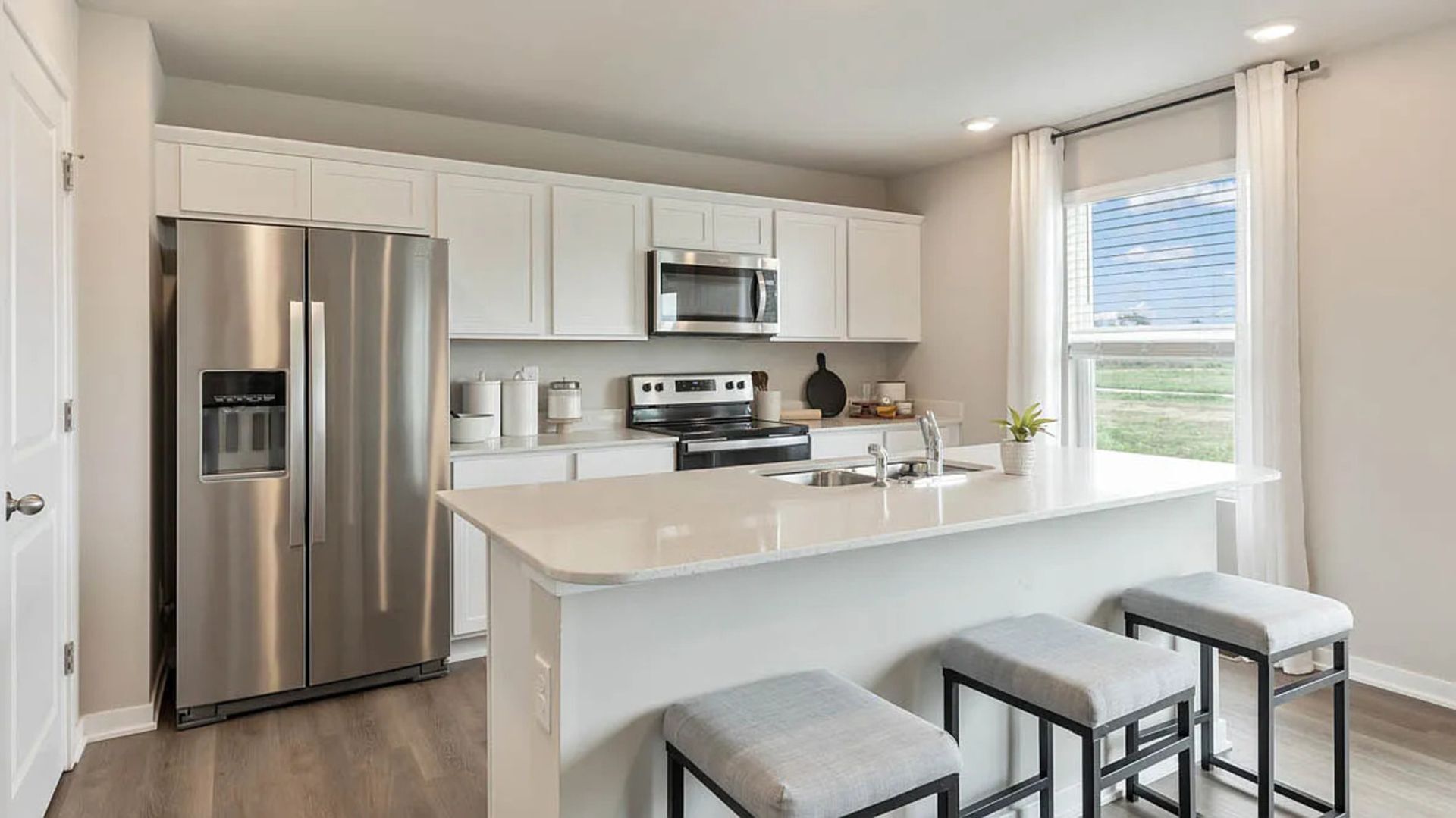 Building Photo - 5624 153rd St