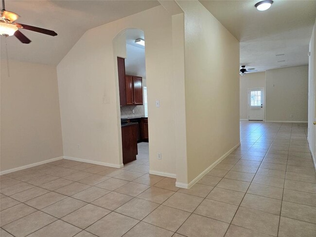 Building Photo - 8406 Taraglen Ct