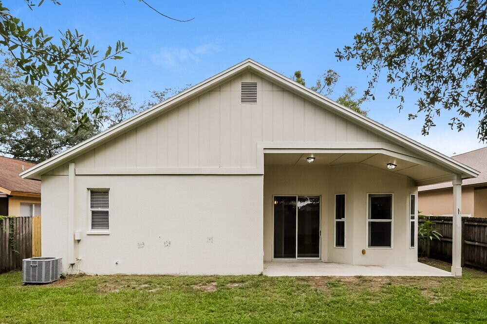 Building Photo - 2014 Cattleman Dr