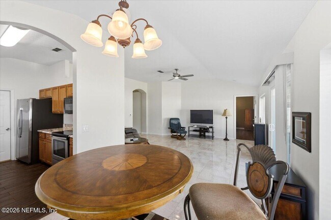 Building Photo - 900 Oak Arbor Cir