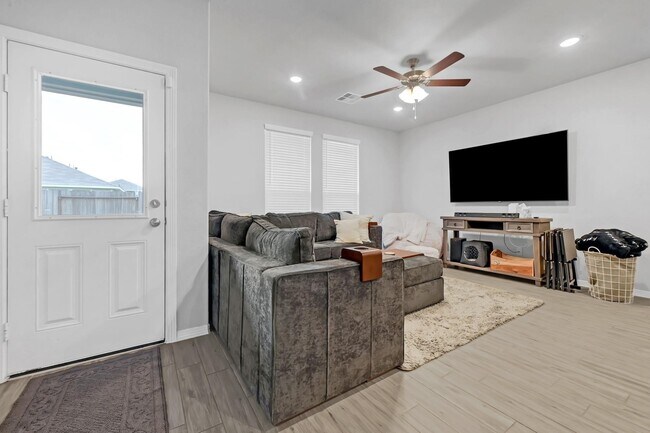 Building Photo - 24715 Oakheath Arbor Ln