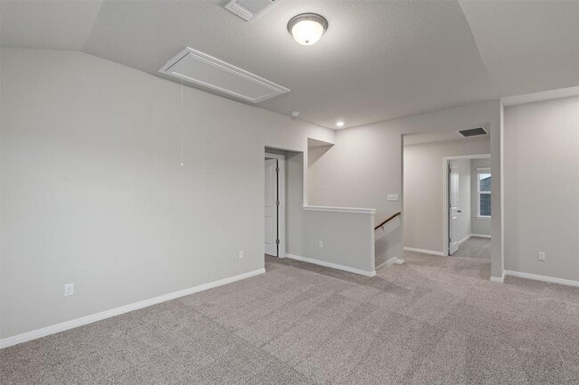 Building Photo - 528 Loriner Wy