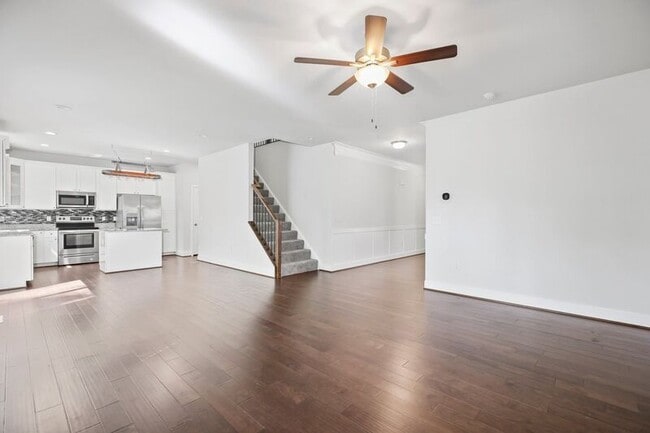 Building Photo - 11802 Wilderness Park Dr