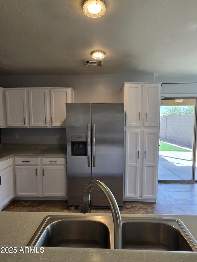 Building Photo - 5295 S Dove Rock