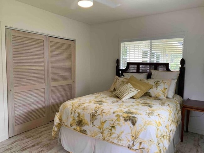 Building Photo - Charming Island Retreat – 3BR/2BA Home A B...