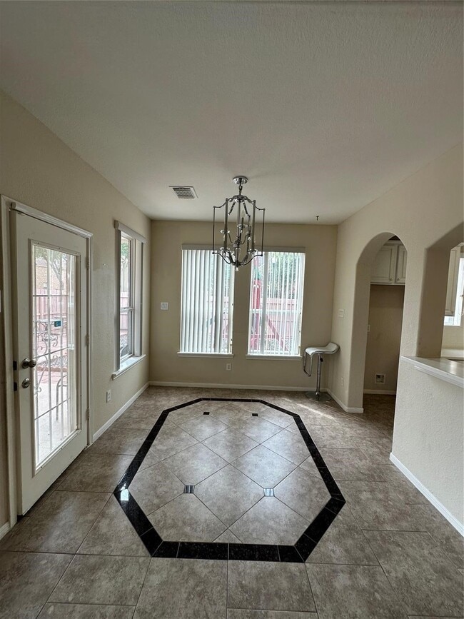Building Photo - 3902 Breaux Bridge Ln