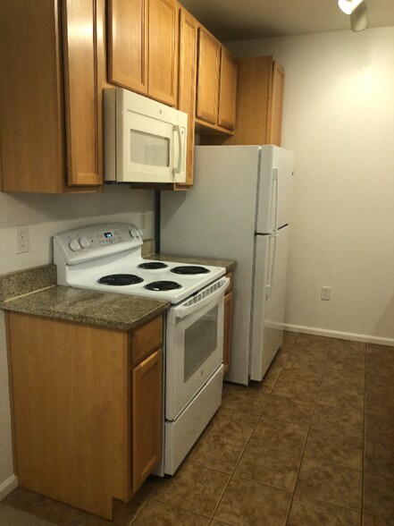 Building Photo - 17209 Wilde Ave