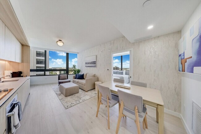 Building Photo - 350 N Miami Ave