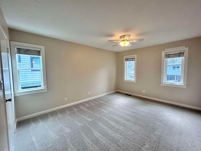 Building Photo - 3620 Walnut St