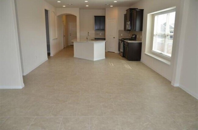 Building Photo - 1312 Patito Pl