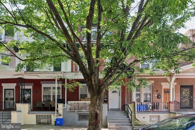 Building Photo - 4928 Walton Ave