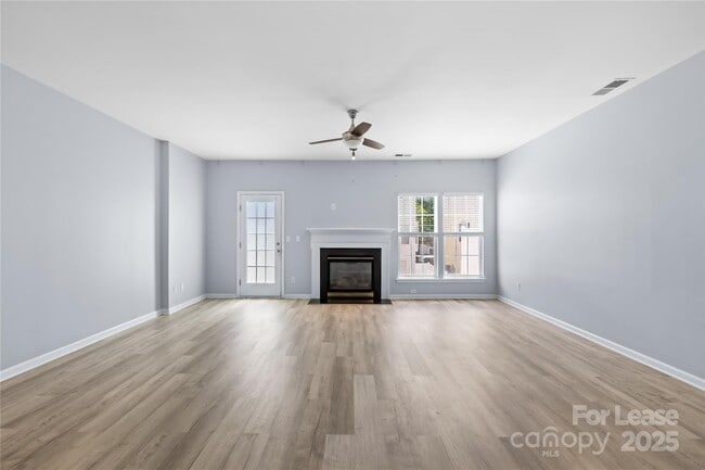 Building Photo - 8043 Bristle Toe Ln