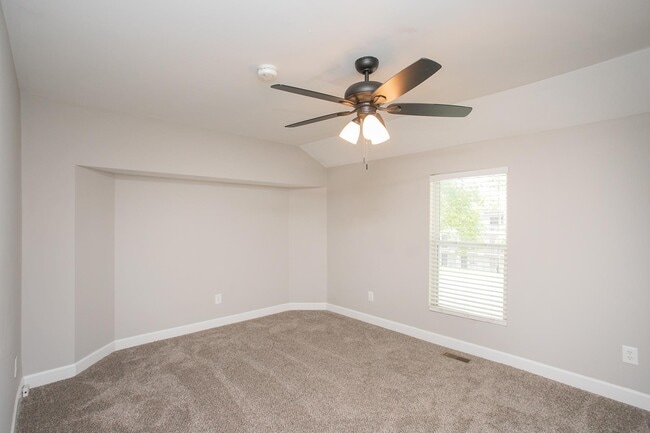 Building Photo - 1014 Douglas Ave