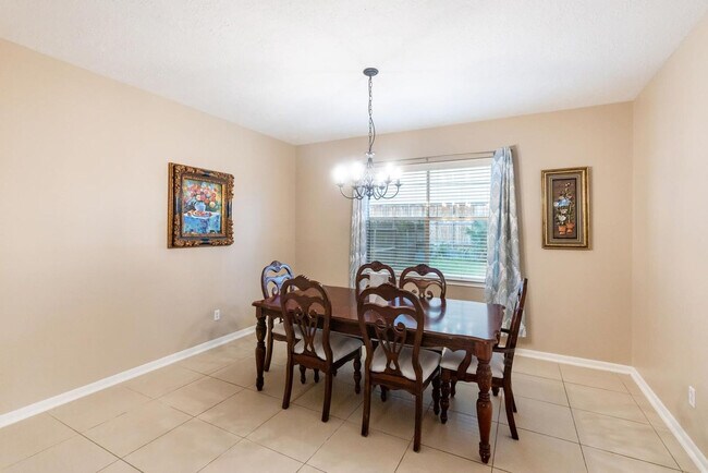 Building Photo - 9350 Starfire Ln