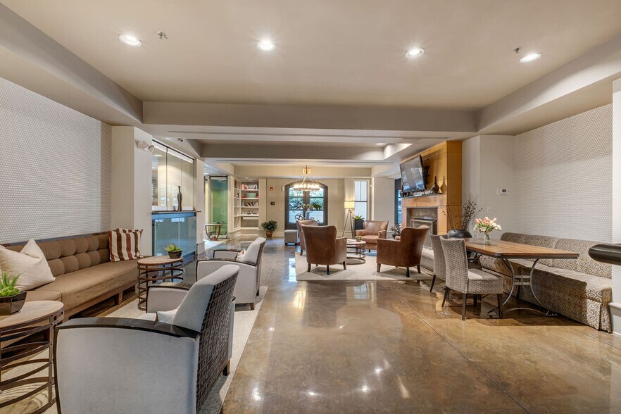 Lobby - 1803 Broadway