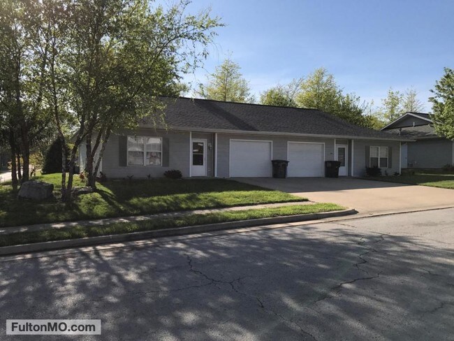 Building Photo - 1007 Boulder Court