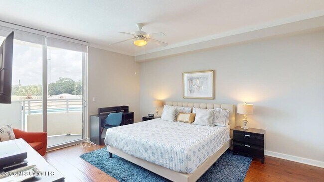 Building Photo - 2060 Beach Blvd