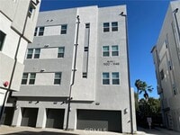Building Photo - 1110 S Urbana St