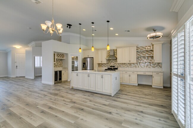 Building Photo - 4105 Demoline Cir