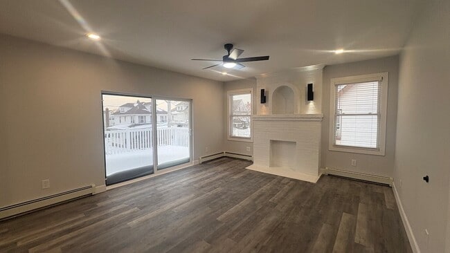 Building Photo - 1-64 Beach 124th St