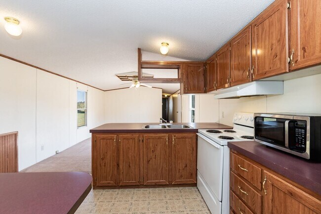 Building Photo - 130 Brodie Privette Rd