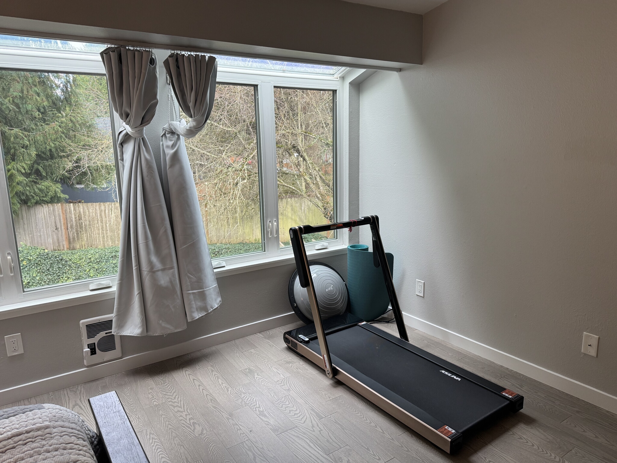 Building Photo - 9612 NE 121st Ln