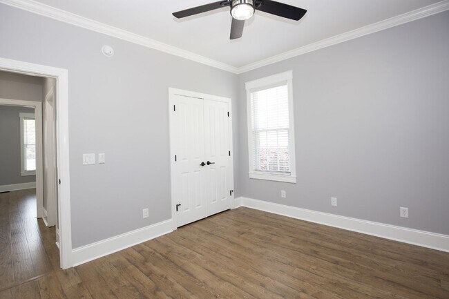 Building Photo - "Spacious and Inviting 2620 sq. ft. Home i...
