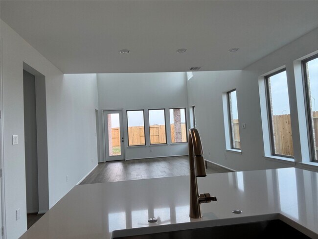 Building Photo - 26718 Concord Dawn Dr