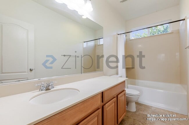 Building Photo - 681 Ringneck Ct